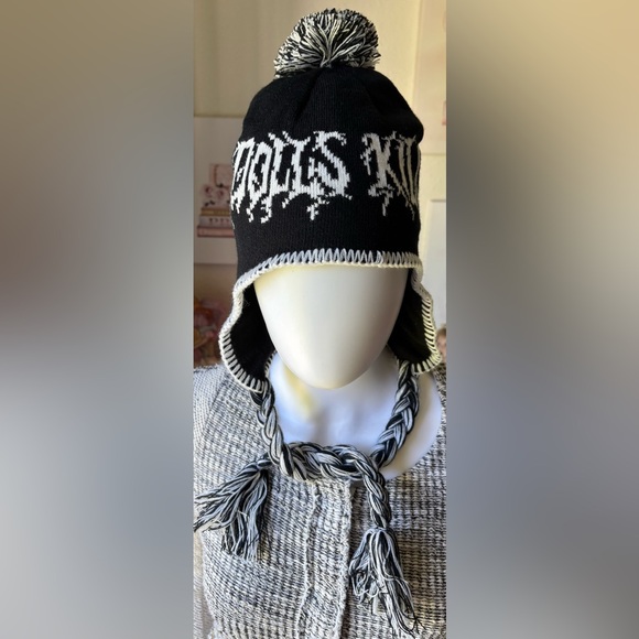 Dolls Kill knit Pom Pom beanie in black and white colors Unisex One Size O/S - Picture 1 of 7